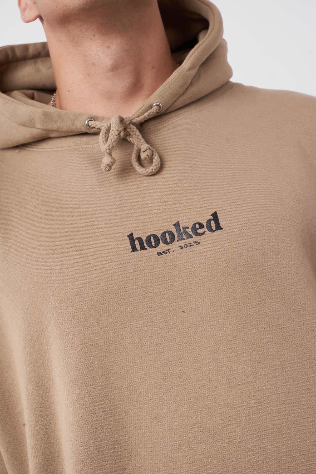 LIVE THE MOMENT SADDLE HOODIE