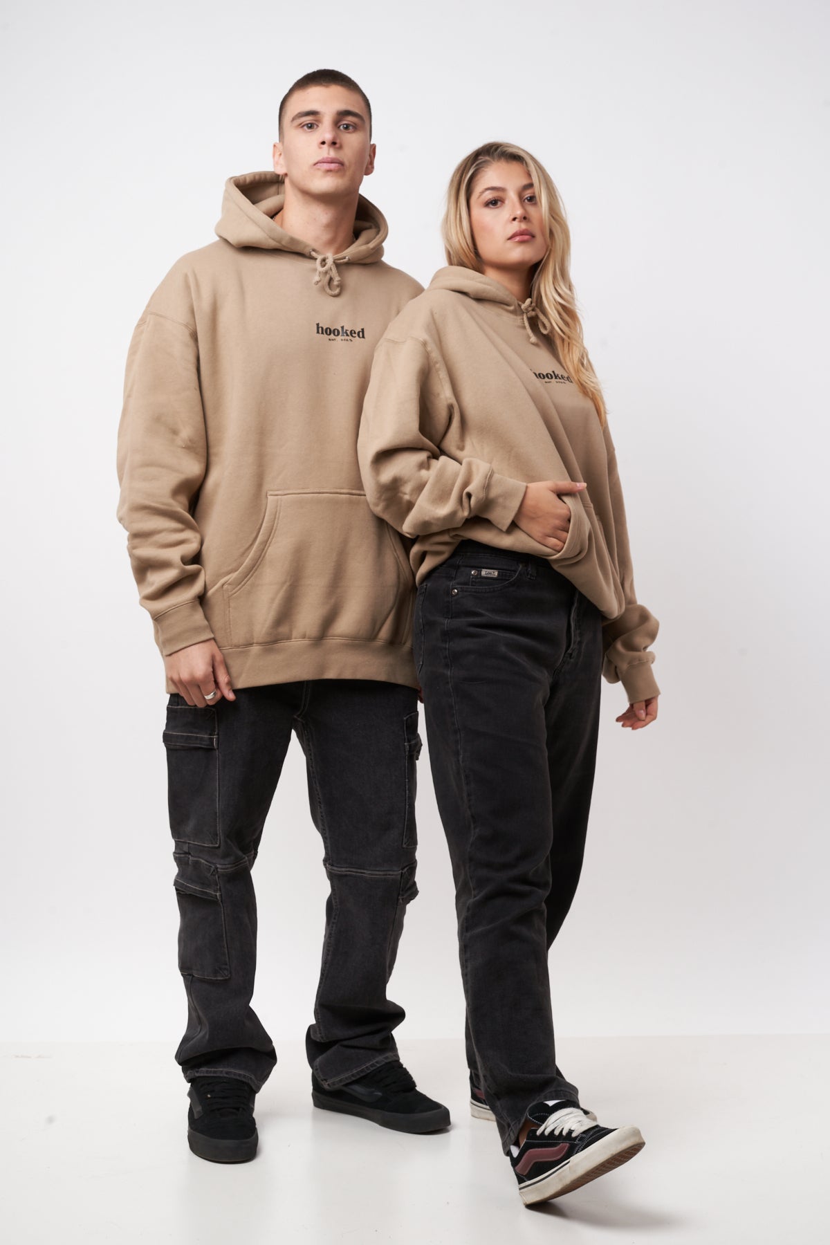 LIVE THE MOMENT SADDLE HOODIE