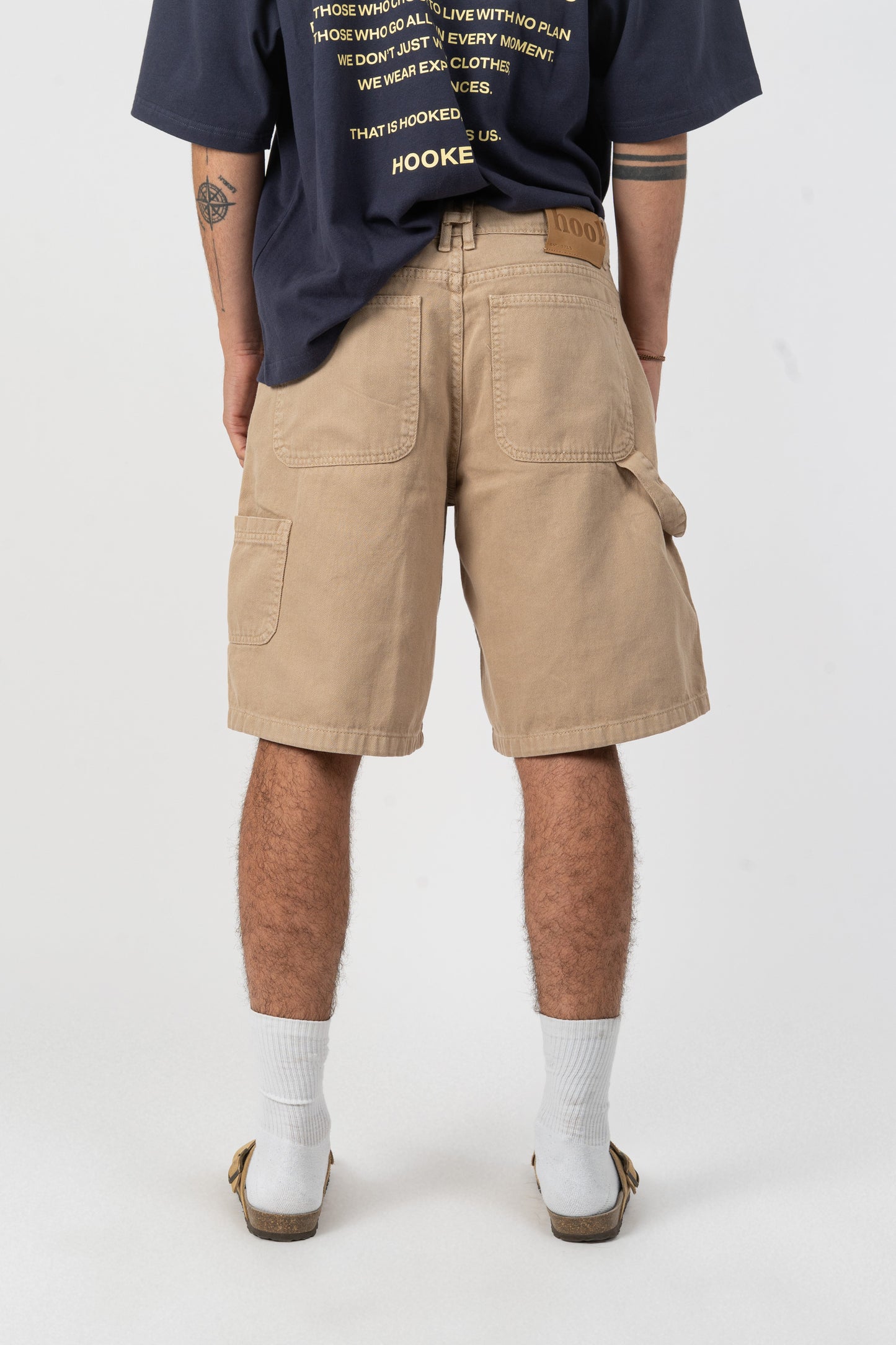 KHAKI SHORTS