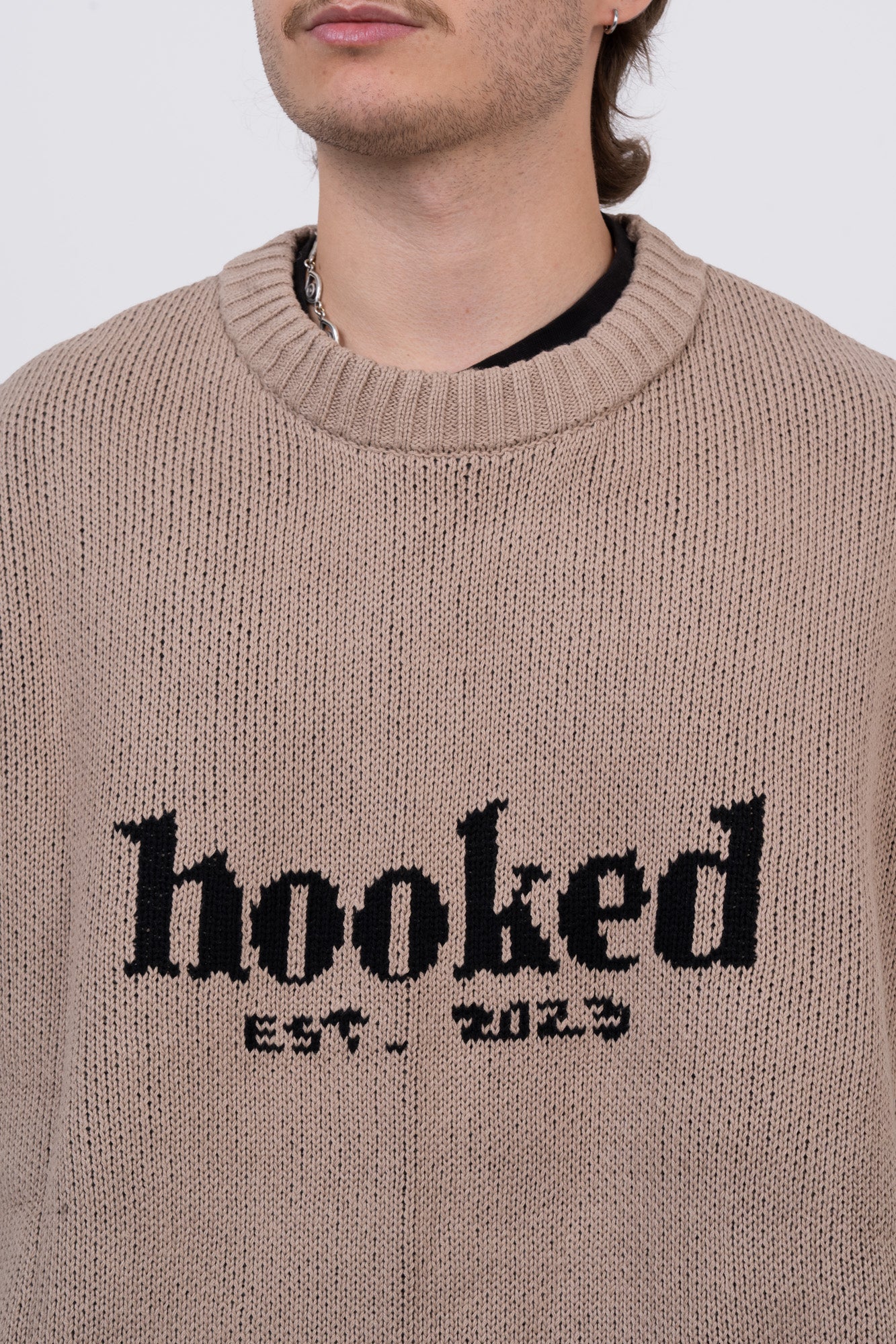 OVERSIZED SADDLE KNIT