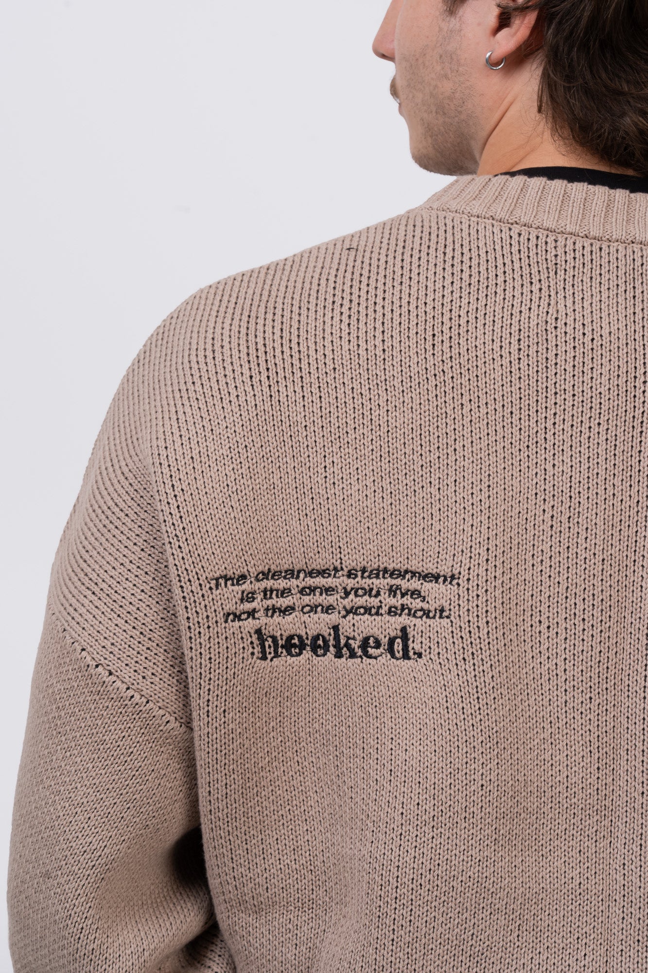 OVERSIZED SADDLE KNIT