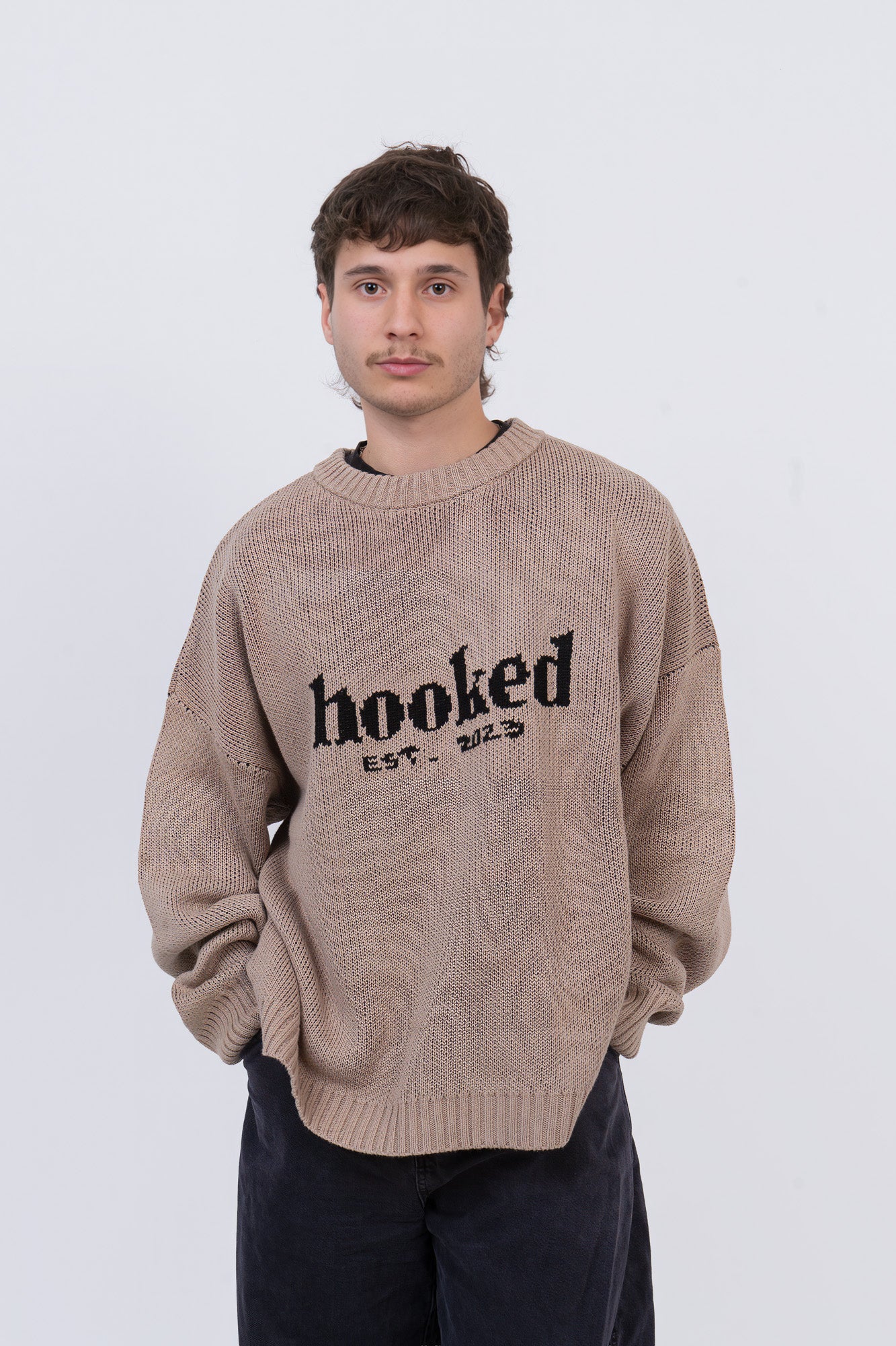 OVERSIZED SADDLE KNIT